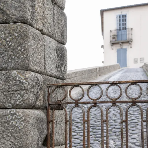 Rutas a pie por Segovia ciudad para elegir mejor tu hotel
